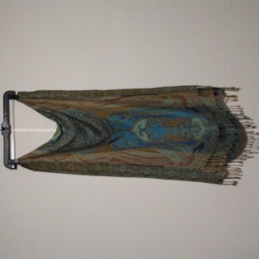 SCARF - Picture 3 of 8